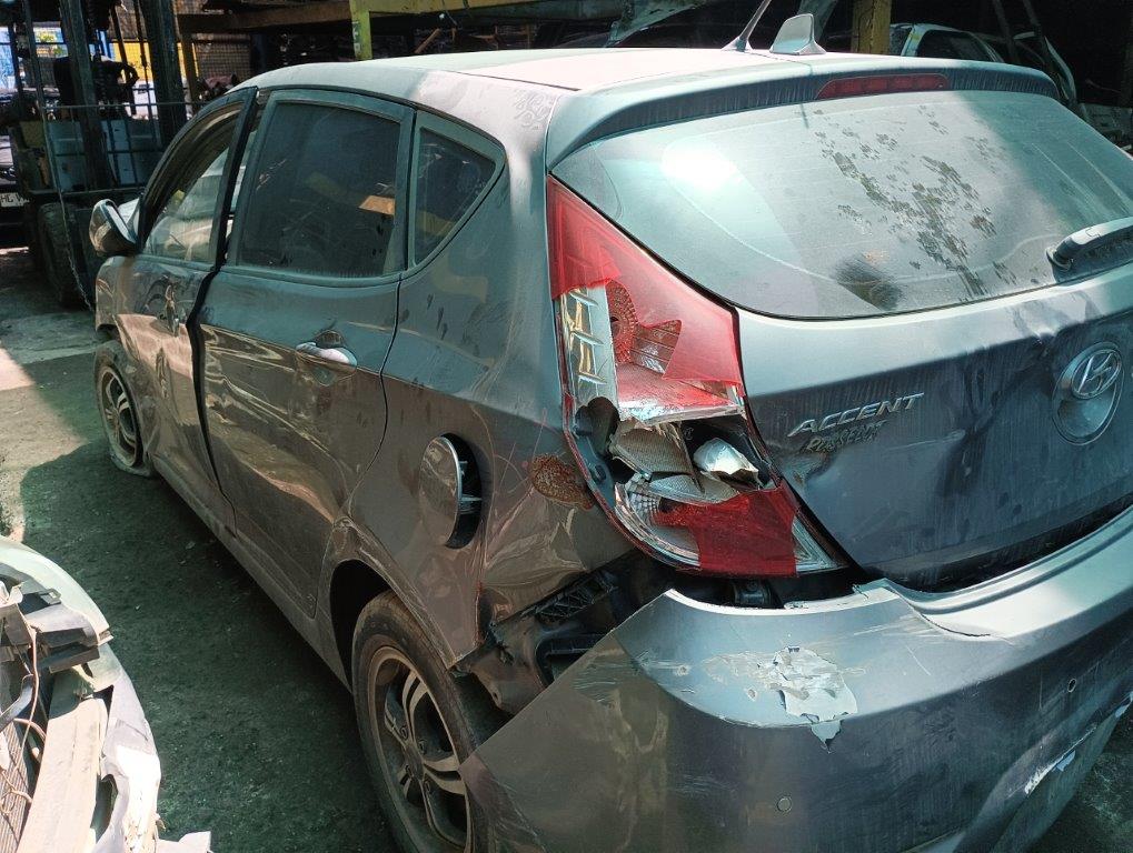 MUñON Hyundai ACCENT 2012  USADO  EN DESARME